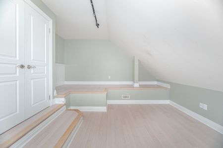 For Lease - 2 Huntingwood Court, Vaughan, Ontario - Photo 4