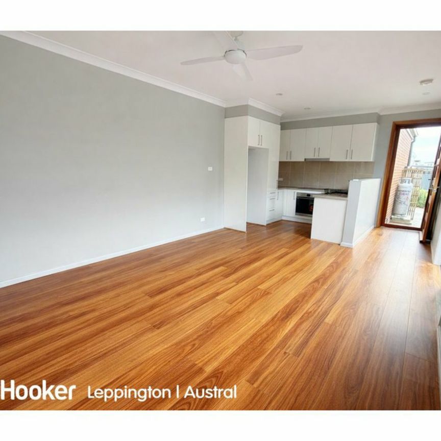 Spacious 1 Bedroom Granny Flat with Private Backyard - Photo 1