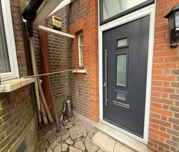 1 bedroom in a house share to rent - Photo 6