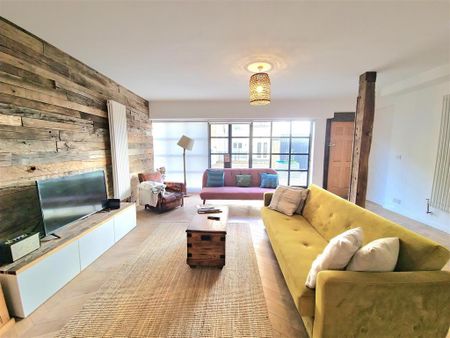 2 bedroom semi-detached house to rent - Photo 2