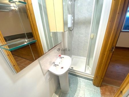 Apartment to rent in Dublin, Oldbawn - Photo 3