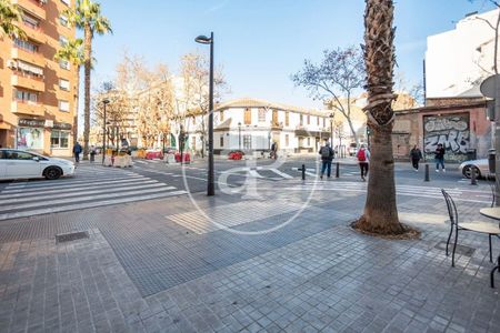 Valencia Capital, Valencian Community 46007 - Photo 3