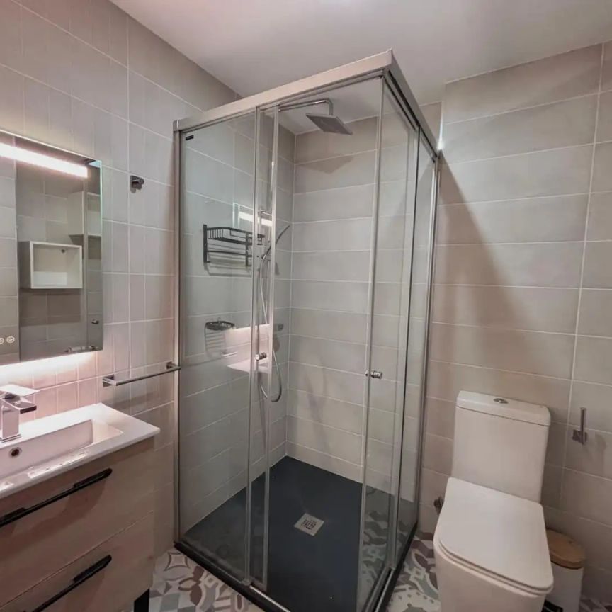 Piso de alquiler en Calle Esperanza Sánchez Carrascosa, 31, Valdeacederas - Photo 1