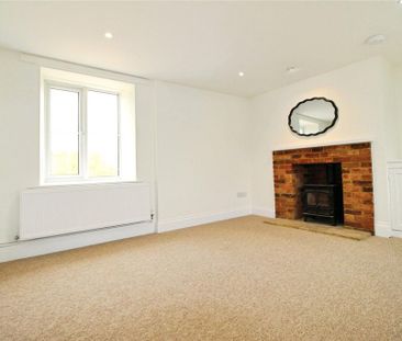 3 bedroom detached house to rent - Photo 3