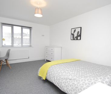 Belgrave Manor 2 bed apts. Plymouth - Photo 3