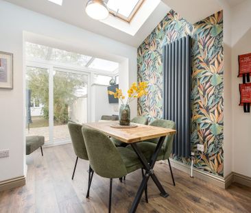 1 bedroom in a house share to rent - Photo 2