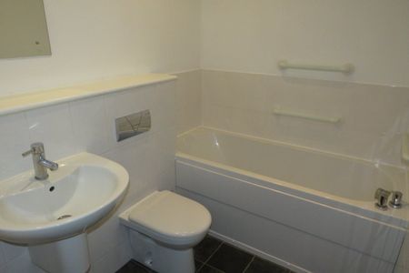 Oldham Road - Photo 5