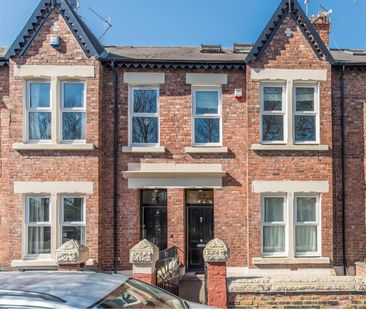 4 bedroom terraced house to rent - Photo 1