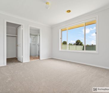 FRESHLY UPDATED 4 BEDROOM HOME - Photo 4