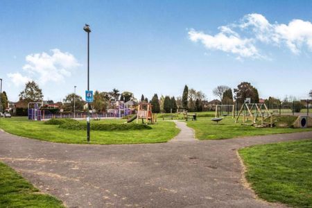 3 bedroom terraced house to rent - Photo 2