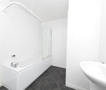 5 bedroom terraced house to rent - Photo 2