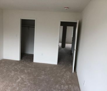 For Lease - 41 Bradbury Road, Hamilton, Ontario - Photo 4