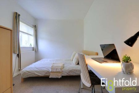 The Crescent, Brighton, BN2 - Photo 4