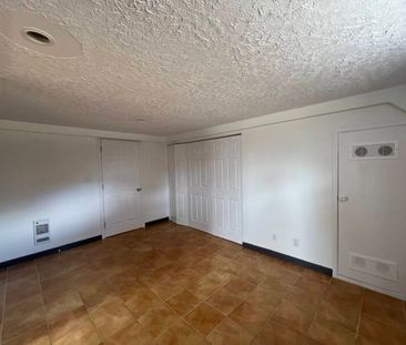 Cole Harbour 1 bedroom flat Utilities all included - Photo 5