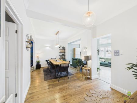 5 bedroom semi-detached house to rent - Photo 4