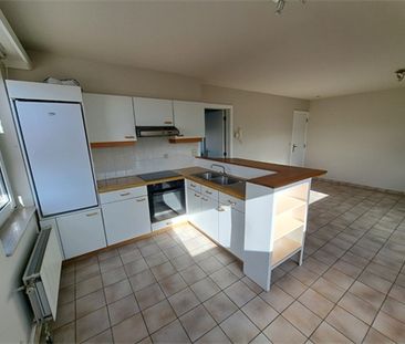 Een mooi gerenoveerd appartement met garage - Photo 4