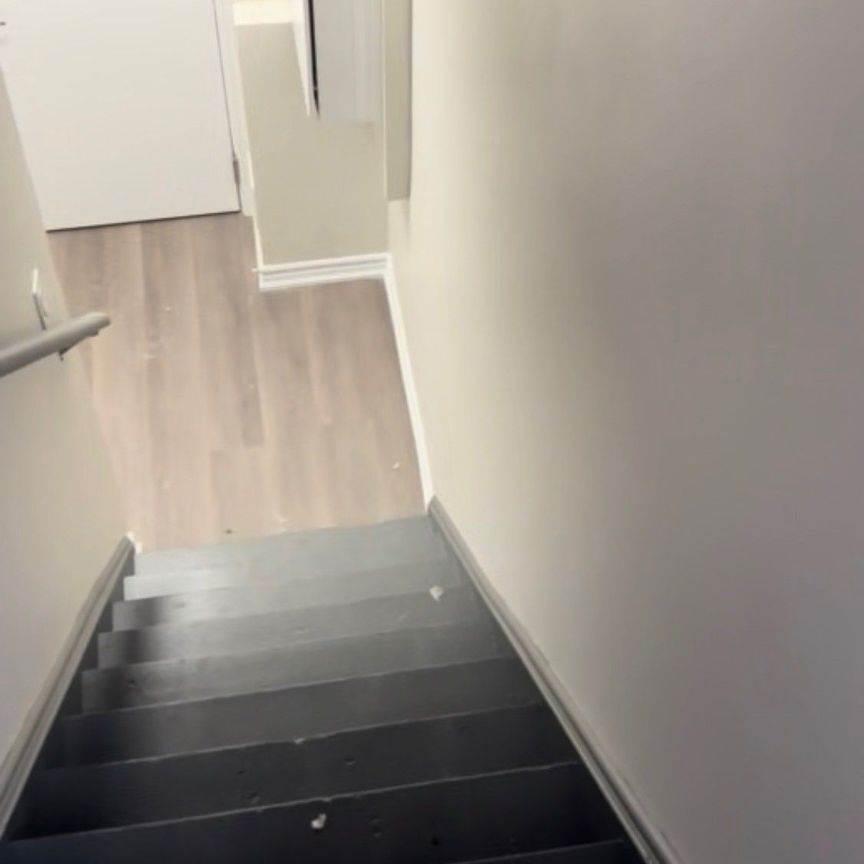 For Lease - 5473 Red Brush Drive, Mississauga, Ontario - Photo 1