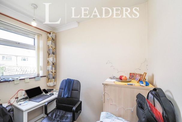 2 bedroom bungalow to rent - Photo 1