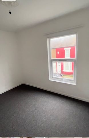 2 Bed Terraced House, Bardsay Road, L4 - Photo 2