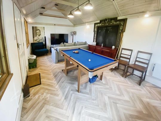 5 bedroom cottage to rent - Photo 1