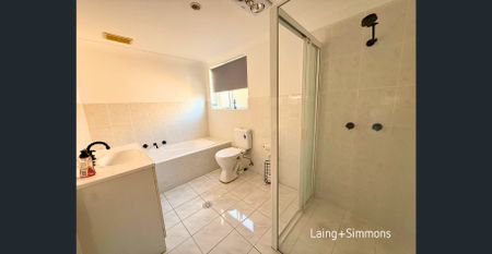 Comfortable and modern two-bedroom home - Photo 2