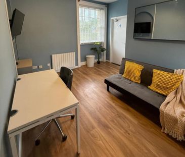 1 bedroom flat to rent - Photo 2