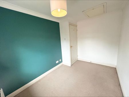 3 bedroom semi-detached house to rent - Photo 5