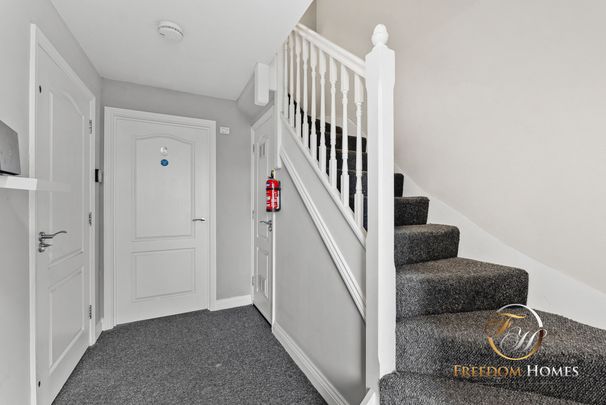The Property In Sugar Way - Boleyn Avenue - Photo 1