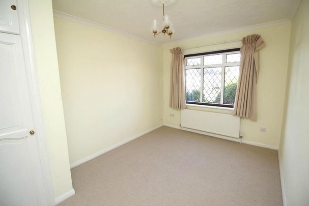 2 bedroom bungalow to rent - Photo 1