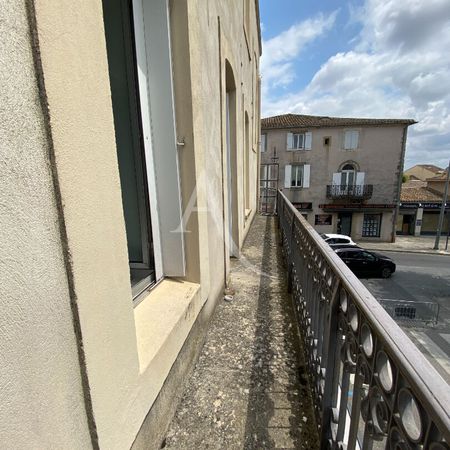 Location Appartement 1 pièce 24m² - Photo 4