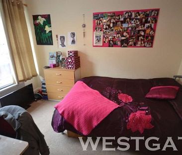 6 Bed - Pitcroft Avenue, Reading - Photo 4