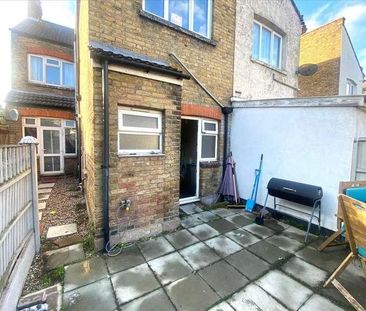 Westcliff On Sea, SS0 - Photo 4