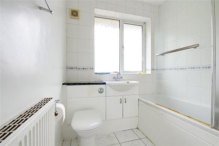 2 bedroom maisonette to rent - Photo 4