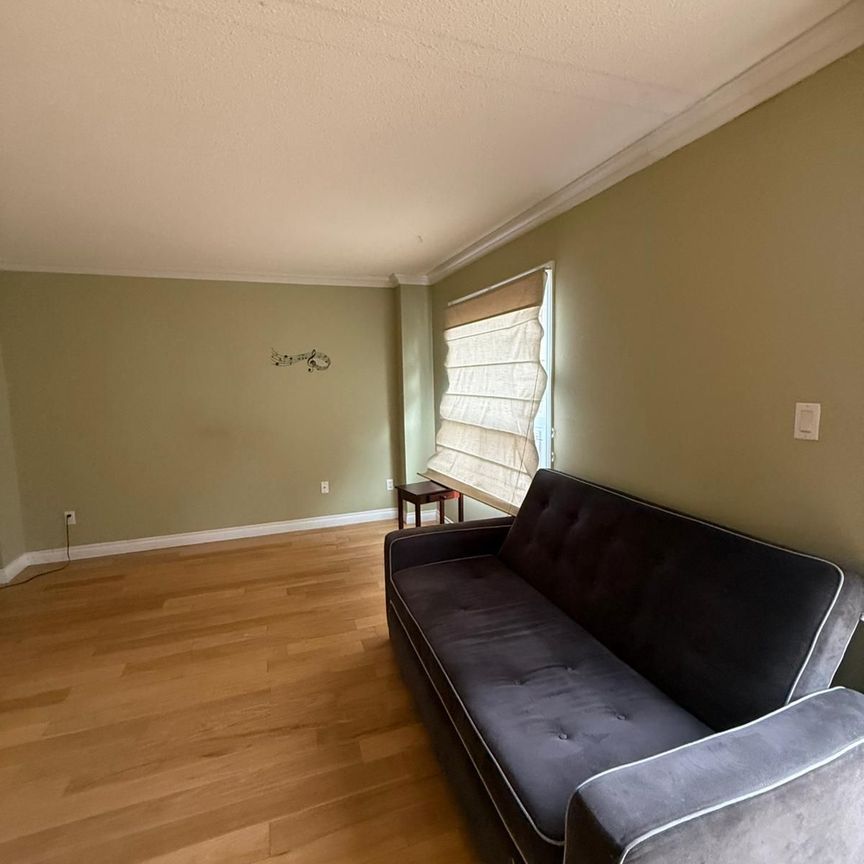 For Lease - 3009 Olympus Mews, Mississauga, Ontario - Photo 1