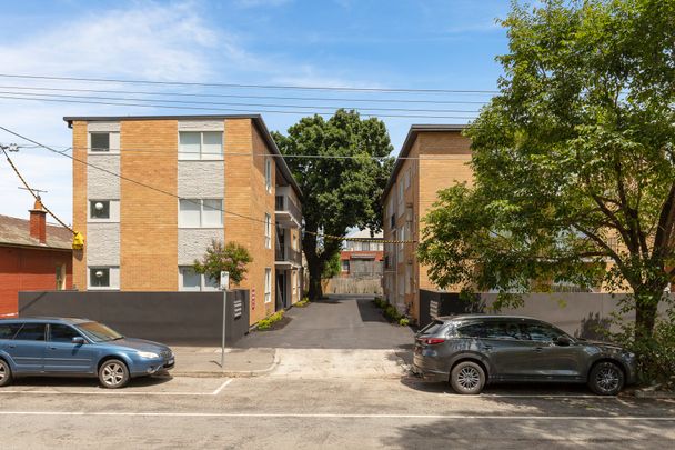 2/300 Ferrars Street, South Melbourne VIC 3205 - Apartment For Rent | Domain - Photo 1