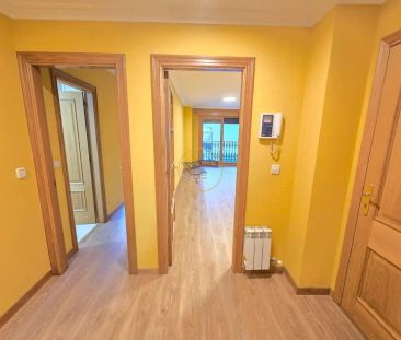 Apartamento de alquiler en Calle Calle Genaro Borrás Sanjurjo, As T... - Photo 3