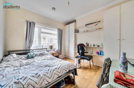 6 bedroom terraced house to rent - Photo 5