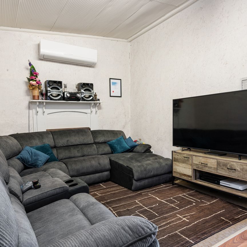 Boulder Beauty!! - Photo 1