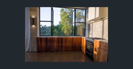 Architectural Family Home in Currumbin Valley Estate with Pool & Garden Maintenance Included - Photo 4