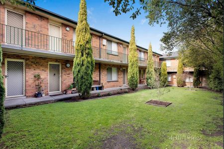 16/6 Anderson Court, Mentone - Photo 4