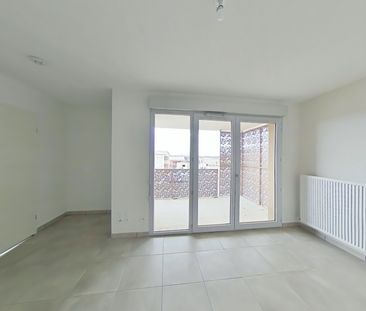 Location Appartement 2 pièces 42m² BRUGUIERES 31150 - Photo 1