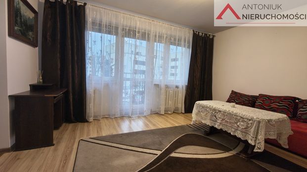 Legionowski, Legionowo, Królowej Jadwigi - Zdjęcie 1