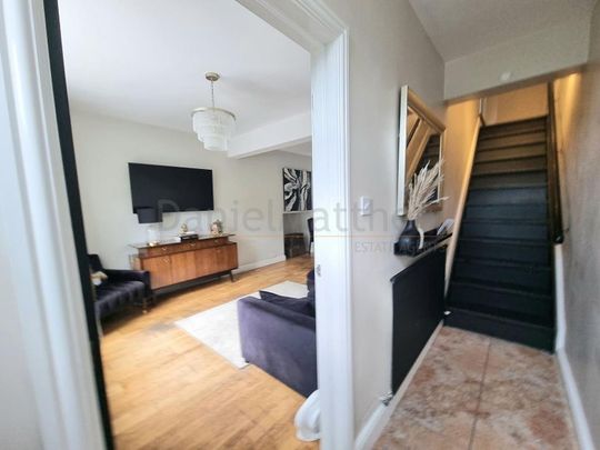 3 bedroom terraced house to rent - Photo 1