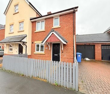 Thompson Way, Farnborough - 3 bedrooms Property for lettings - Seym... - Photo 2