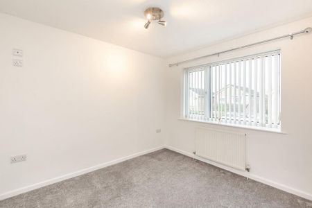 3 bedroom detached house to rent - Photo 5