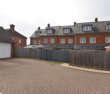 4 bedroom terraced house to rent - Photo 5