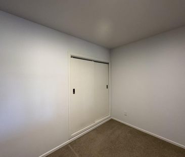 Modern 4-Bedroom Home with Garage & Gully ... - Photo 2