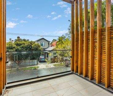 Modern 2-Bedroom, 2-Bathroom Townhouse in the Heart of Yarraville - Photo 3