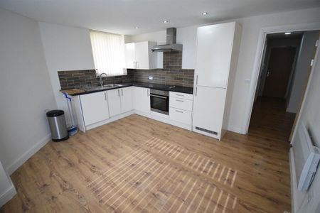 1 bedroom flat to rent - Photo 3