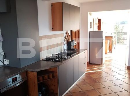 Apartament 3 camere, 100 mp, terasa 20 mp, parcare, zona Parcul Central - Fotografie 2